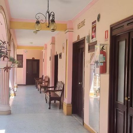 Hotel Chaparral Panajachel Zewnętrze zdjęcie